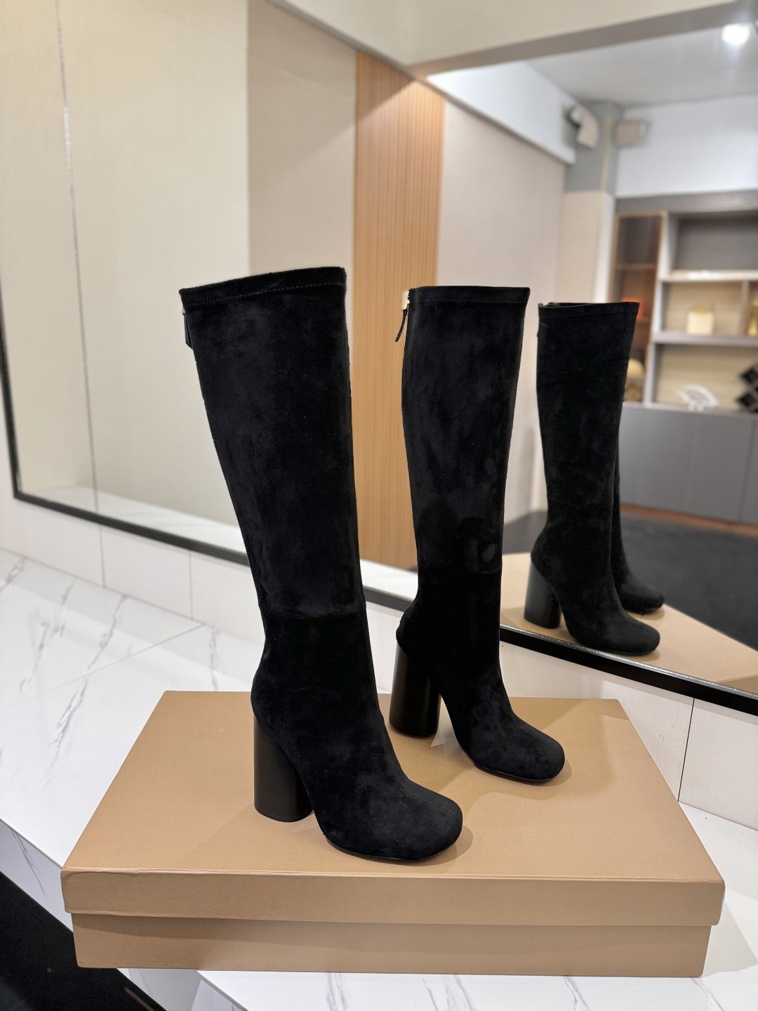 버*리 신상 통굽 스판부츠