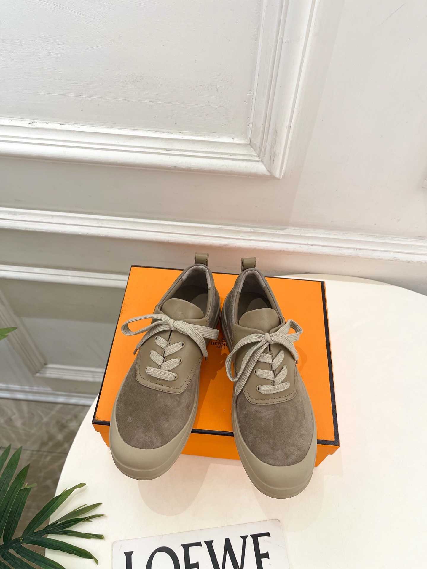 에*메스 신상 로우탑 스니커즈